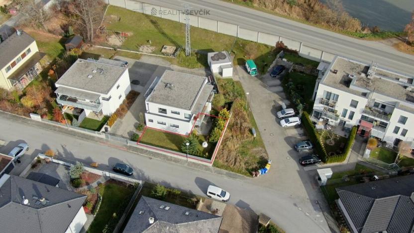 Prodej bytu 2+kk, Hluboká nad Vltavou, Ječná, 55 m2