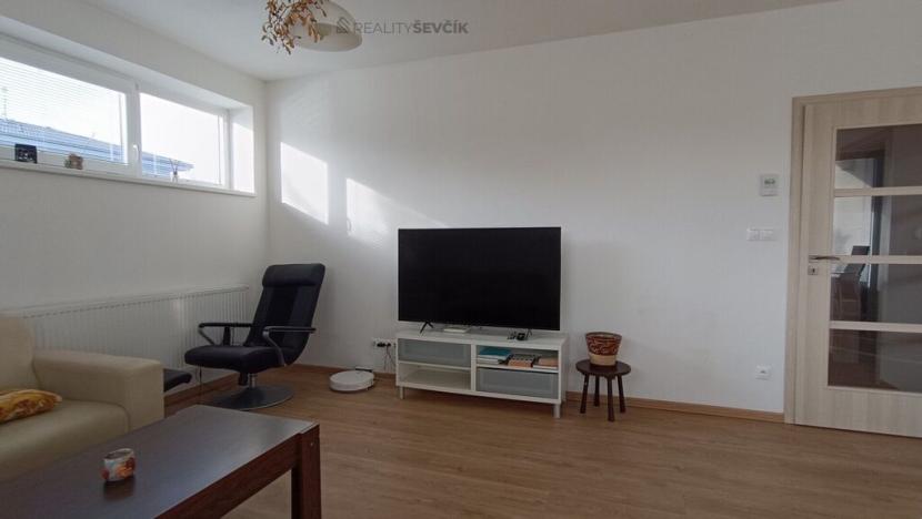 Prodej bytu 2+kk, Hluboká nad Vltavou, Ječná, 55 m2