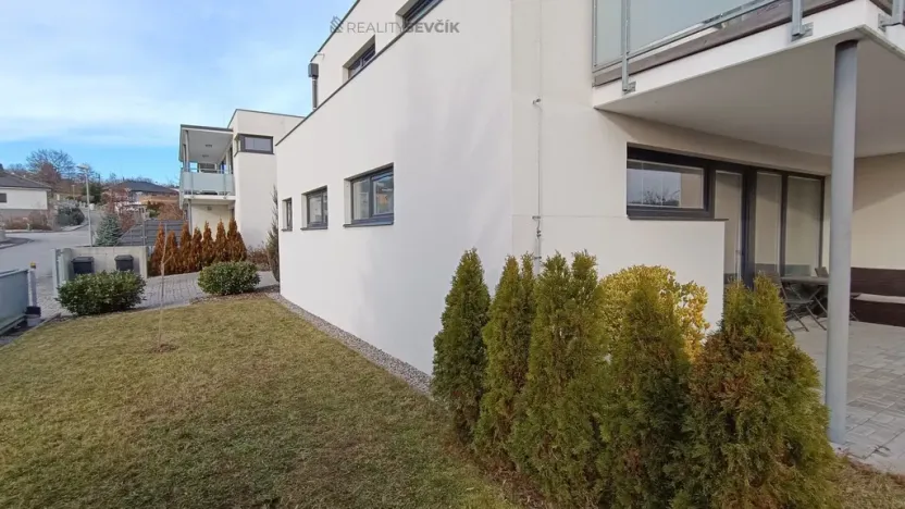 Prodej bytu 2+kk, Hluboká nad Vltavou, Ječná, 55 m2