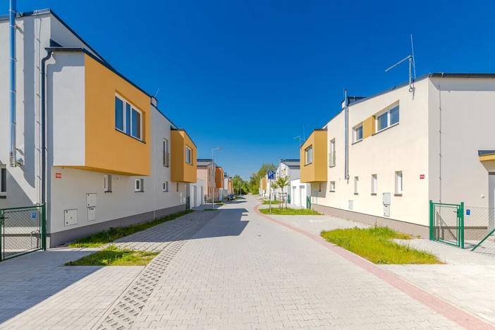 Prodej rodinného domu, Milovice, Modřínová, 104 m2