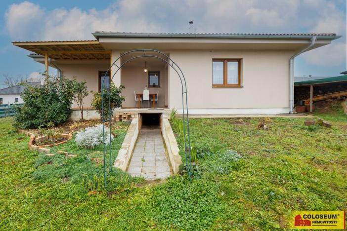 Prodej rodinného domu, Břežany, 133 m2