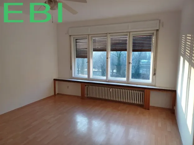 Pronájem bytu 4+1, Praha - Nové Město, Masarykovo nábřeží, 103 m2