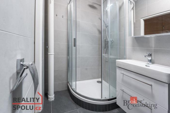 Pronájem bytu 2+1, Úpice, Sládkova, 56 m2