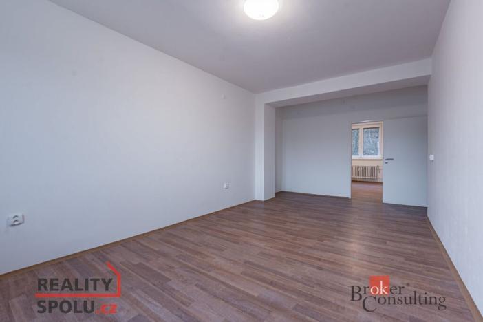 Pronájem bytu 2+1, Úpice, Sládkova, 56 m2