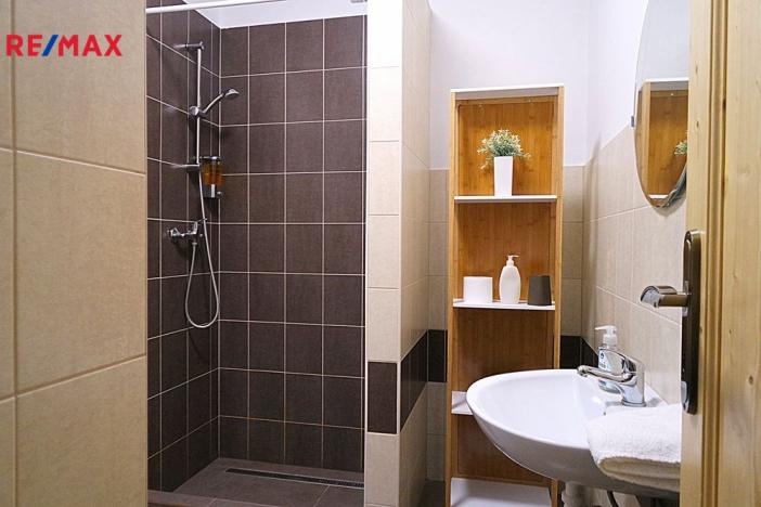 Pronájem bytu 2+kk, Hradec Králové - Nový Hradec Králové, Pod Zámečkem, 50 m2