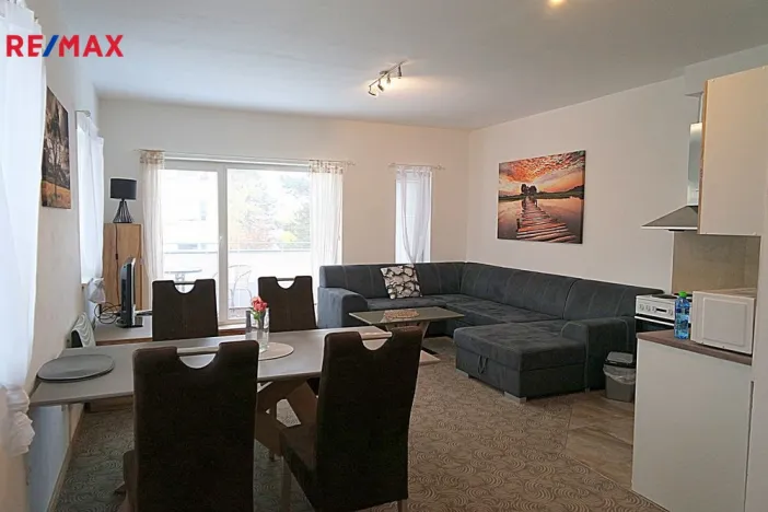 Pronájem bytu 2+kk, Hradec Králové - Nový Hradec Králové, Pod Zámečkem, 50 m2