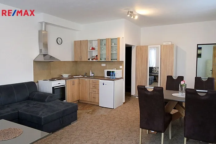 Pronájem bytu 2+kk, Hradec Králové - Nový Hradec Králové, Pod Zámečkem, 50 m2