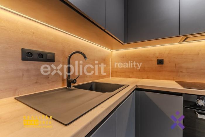 Pronájem bytu 1+kk, Zlín - Malenovice, Pod Hradem II, 27 m2