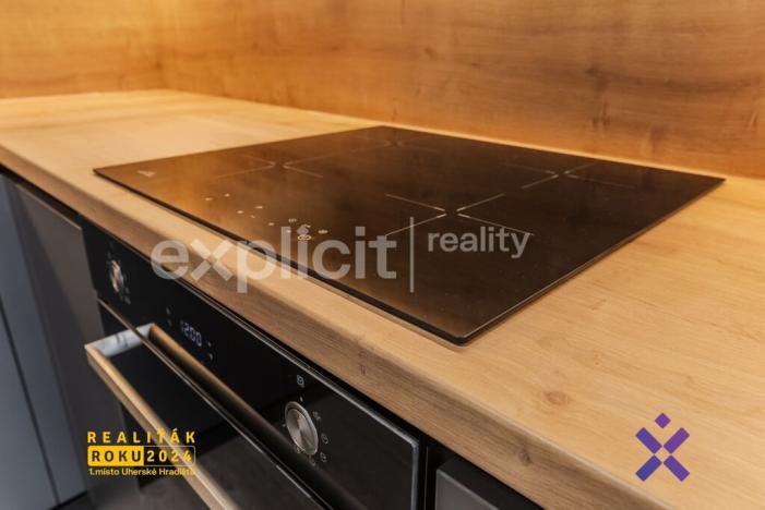 Pronájem bytu 1+kk, Zlín - Malenovice, Pod Hradem II, 27 m2