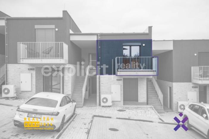 Pronájem bytu 1+kk, Zlín - Malenovice, Pod Hradem II, 27 m2