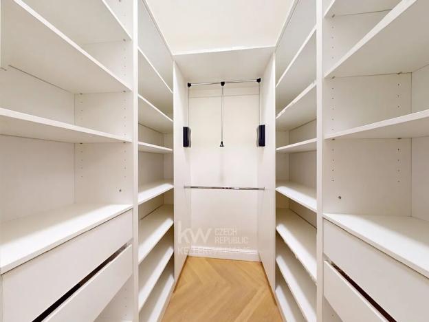 Pronájem bytu 2+1, Praha - Bubeneč, dr. Zikmunda Wintra, 91 m2