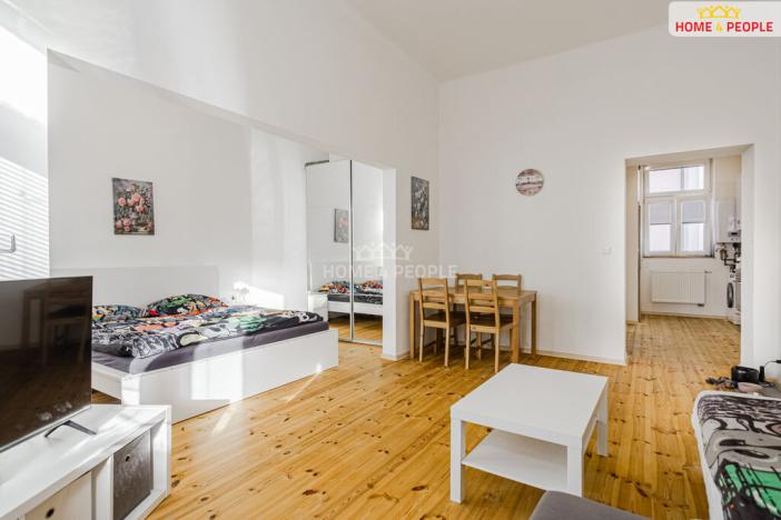 Pronájem bytu 2+1, Karlovy Vary, Zeyerova, 52 m2