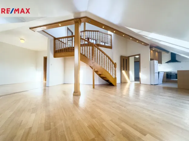 Prodej atypického bytu, Praha - Smíchov, Na Březince, 135 m2