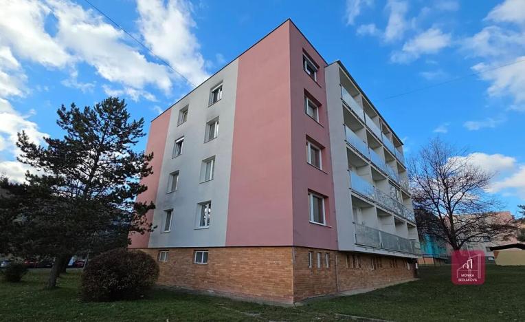 Prodej bytu 3+1, Mokrá-Horákov, 72 m2