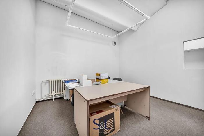 Prodej výrobních prostor, Turnov, Hruborohozecká, 2500 m2