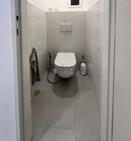 Pronájem bytu 2+kk, Praha - Vinohrady, Šrobárova, 47 m2