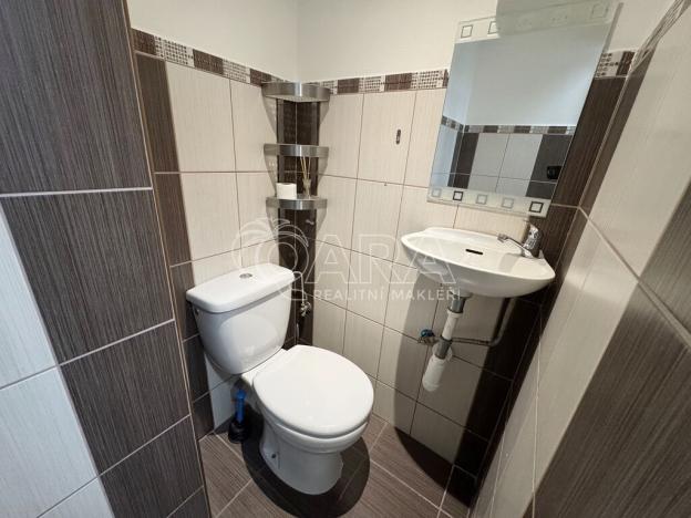 Pronájem obchodního prostoru, Praha, Zborovská, 128 m2