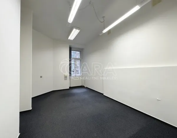 Pronájem obchodního prostoru, Praha, Zborovská, 128 m2