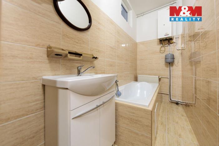 Pronájem bytu 2+1, Karlovy Vary, Na Rolavě, 59 m2