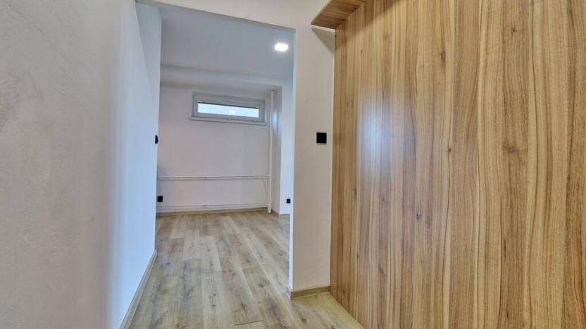 Pronájem bytu 2+kk, Ostrava, Gen. Janka, 60 m2