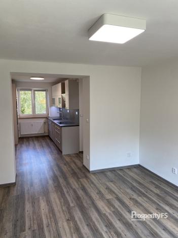 Pronájem bytu 2+1, Kladno - Kročehlavy, Unhošťská, 52 m2