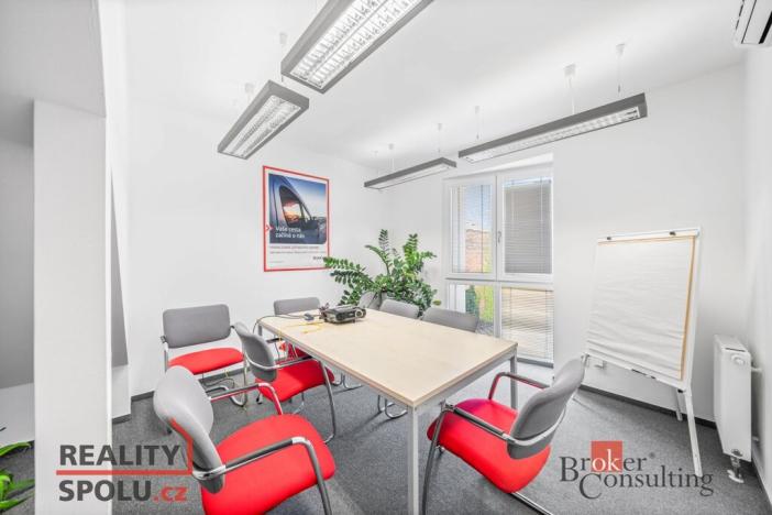 Pronájem kanceláře, Plzeň - Jižní Předměstí, Radobyčická, 170 m2