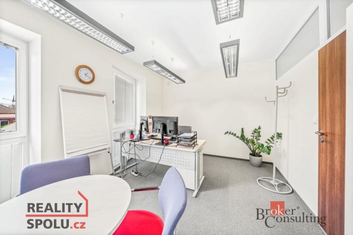 Pronájem kanceláře, Plzeň - Jižní Předměstí, Radobyčická, 170 m2