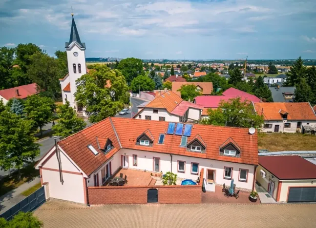 Prodej kanceláře, Čestlice, 1138 m2