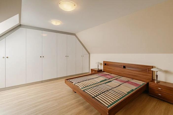 Prodej kanceláře, Čestlice, 1138 m2