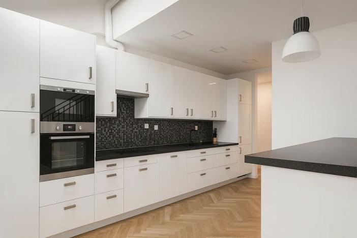 Pronájem bytu 4+kk, Praha, Janáčkovo nábřeží, 132 m2