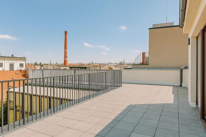 Pronájem bytu 4+kk, Praha, Janáčkovo nábřeží, 132 m2