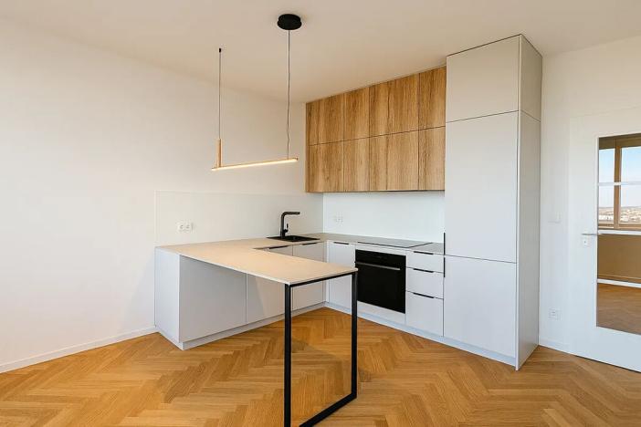 Pronájem bytu 2+kk, Praha, Vinohradská, 61 m2