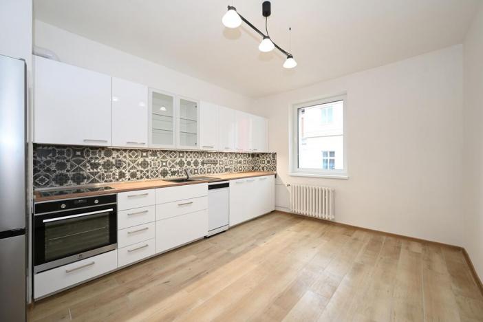 Pronájem bytu 2+kk, Praha - Smíchov, Kroftova, 58 m2