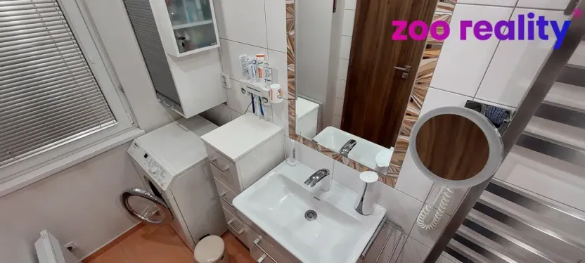 Prodej bytu 2+1, Kaplice, Na Vyhlídce, 59 m2