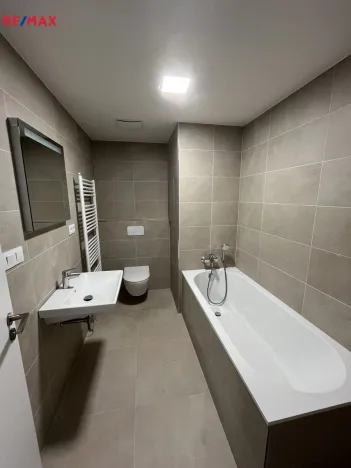 Prodej bytu 2+kk, Zlín, Tyršovo nábřeží, 66 m2