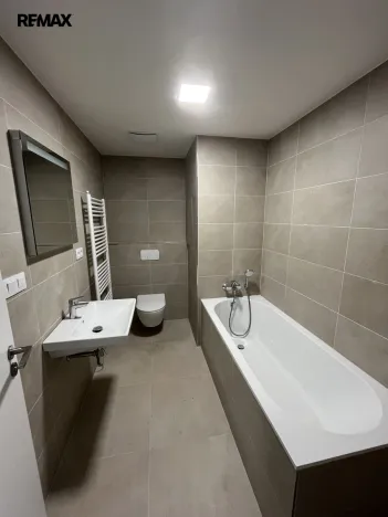 Prodej bytu 2+kk, Zlín, Tyršovo nábřeží, 66 m2