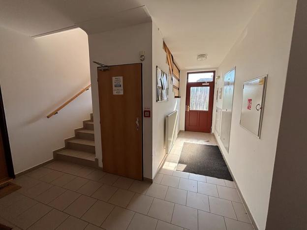 Prodej bytu 2+kk, Jesenice, Lomená, 45 m2
