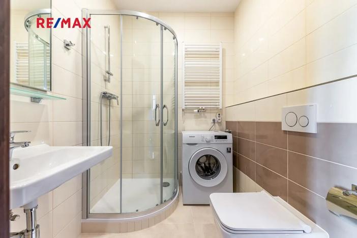 Pronájem bytu 1+kk, Praha - Libeň, náměstí Dr. Václava Holého, 27 m2