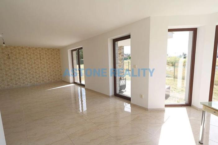 Pronájem rodinného domu, Trnová, 370 m2