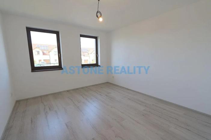 Pronájem rodinného domu, Trnová, 370 m2