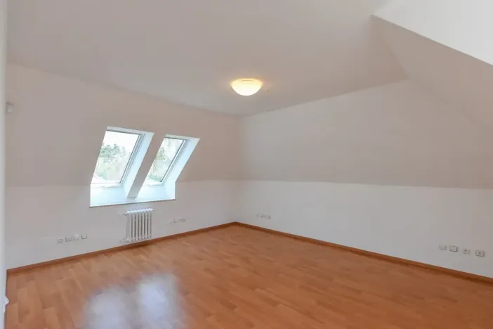Pronájem rodinného domu, Praha - Kunratice, Ke hrádku, 417 m2