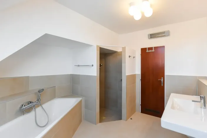 Pronájem rodinného domu, Praha - Kunratice, Ke hrádku, 417 m2