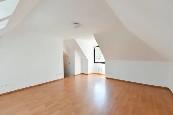 Pronájem rodinného domu, Praha - Kunratice, Ke hrádku, 417 m2
