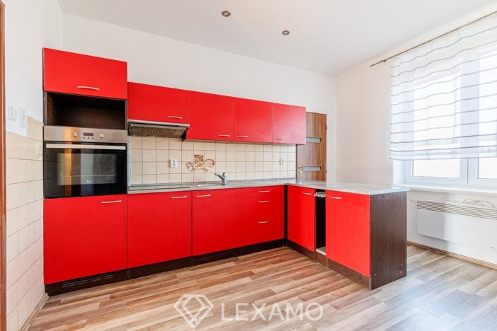 Prodej bytu 2+1, Šanov, Nádražní, 85 m2