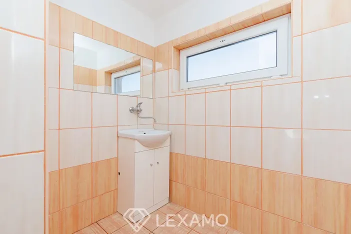 Prodej bytu 2+1, Šanov, Nádražní, 85 m2