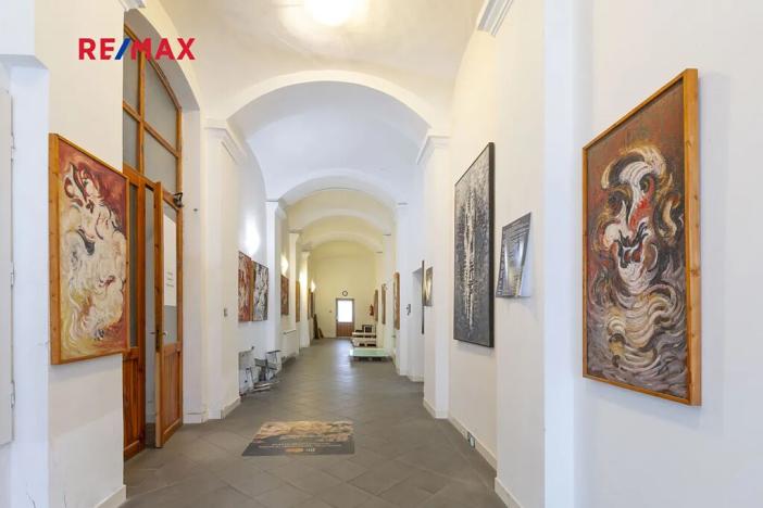 Prodej komerční nemovitosti, Dašice, náměstí T. G. Masaryka, 2490 m2