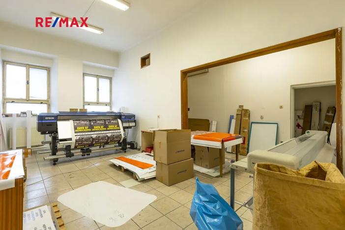 Prodej komerční nemovitosti, Dašice, náměstí T. G. Masaryka, 2490 m2