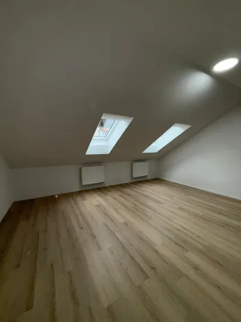 Pronájem bytu 1+kk, České Budějovice, Rudolfovská tř., 30 m2