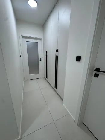 Pronájem bytu 2+kk, Praha - Vršovice, Krymská, 45 m2