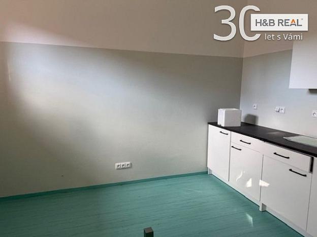 Pronájem komerční, Vsetín, 200 m2